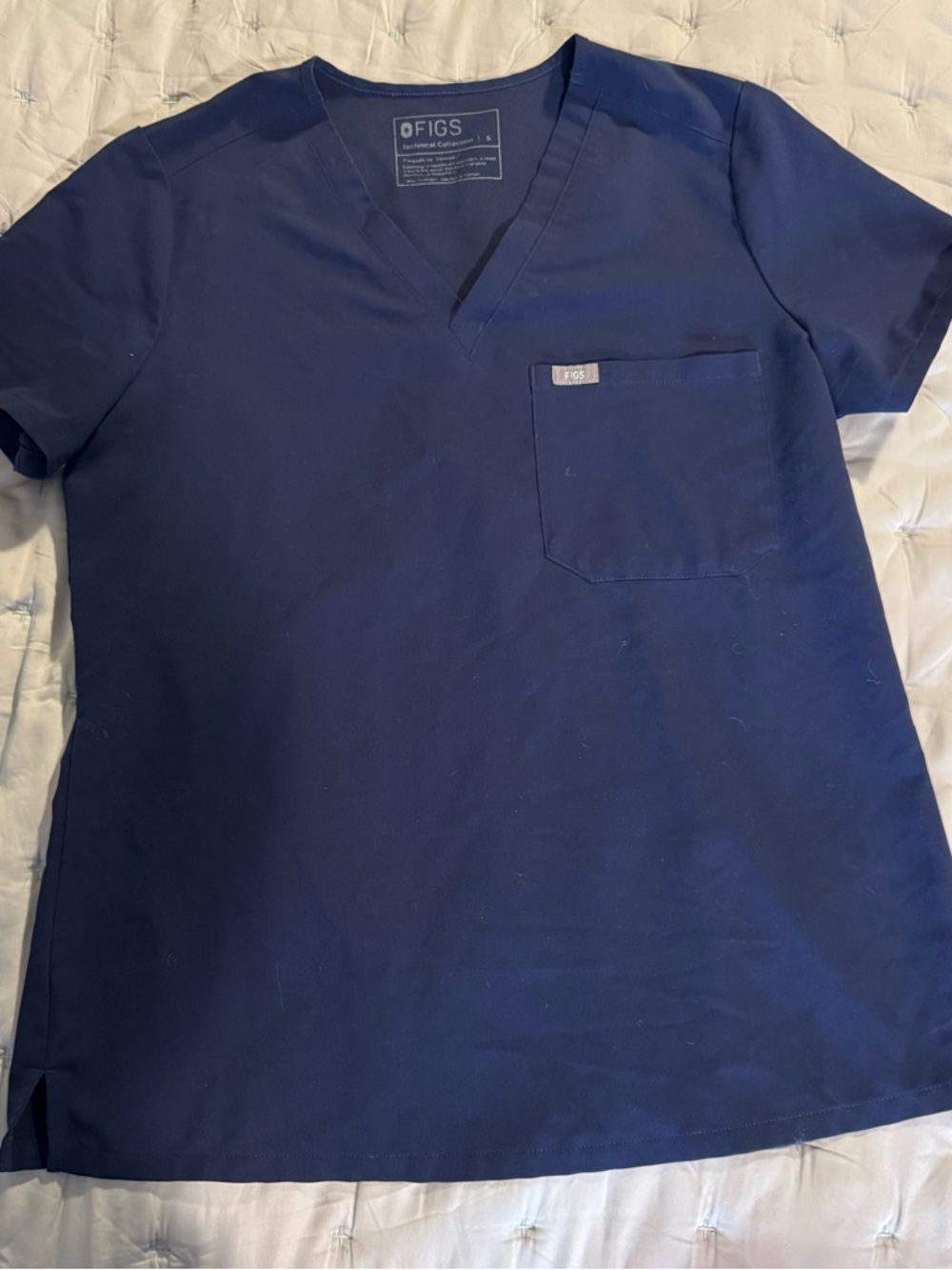 FIGS Women’s Catarina One Pocket Scrub Navy Blue